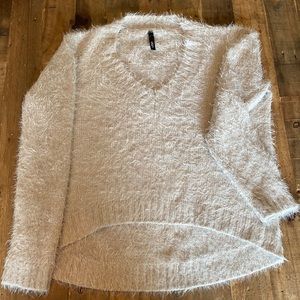 EUC Elan Summer Weight Gray Cropped 3/4 Sleeve Sweater Size Large